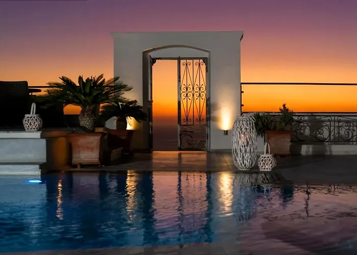 Antelize 10 Guests W Pool Santorini